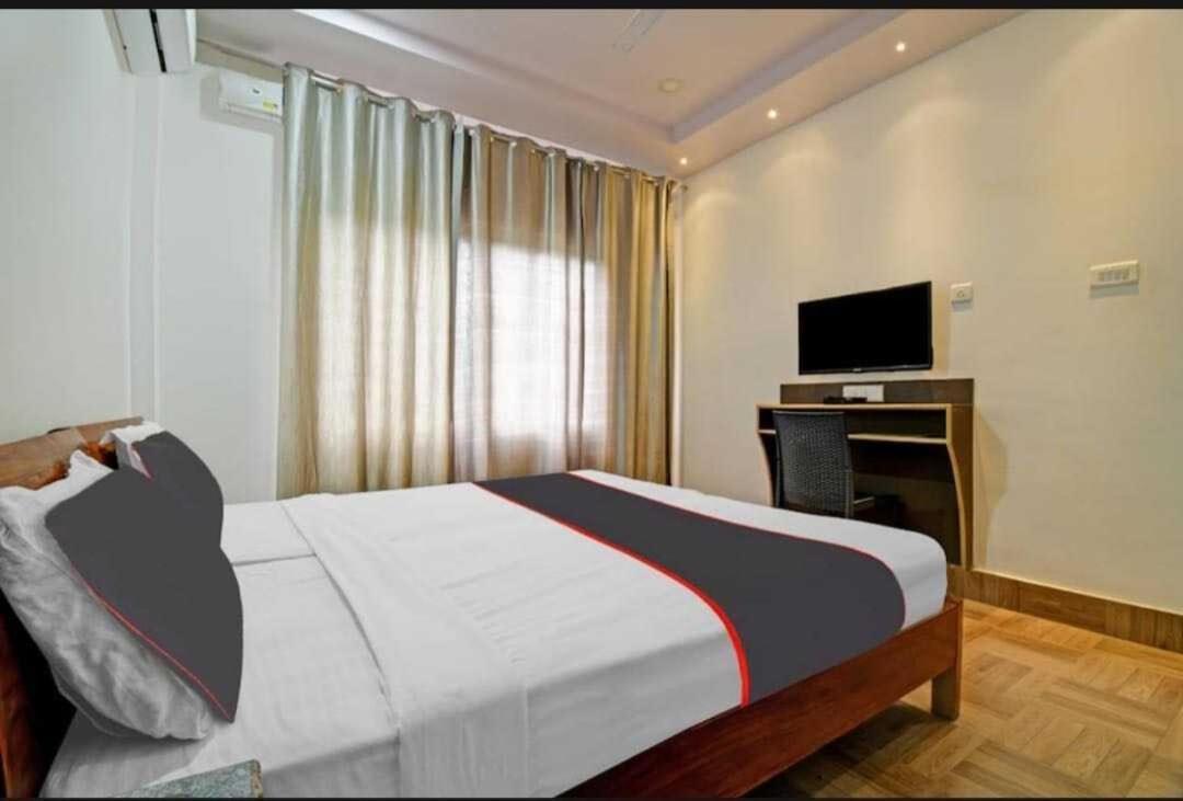 Capital O 26866 Megha Resort Jorhāt Exterior foto