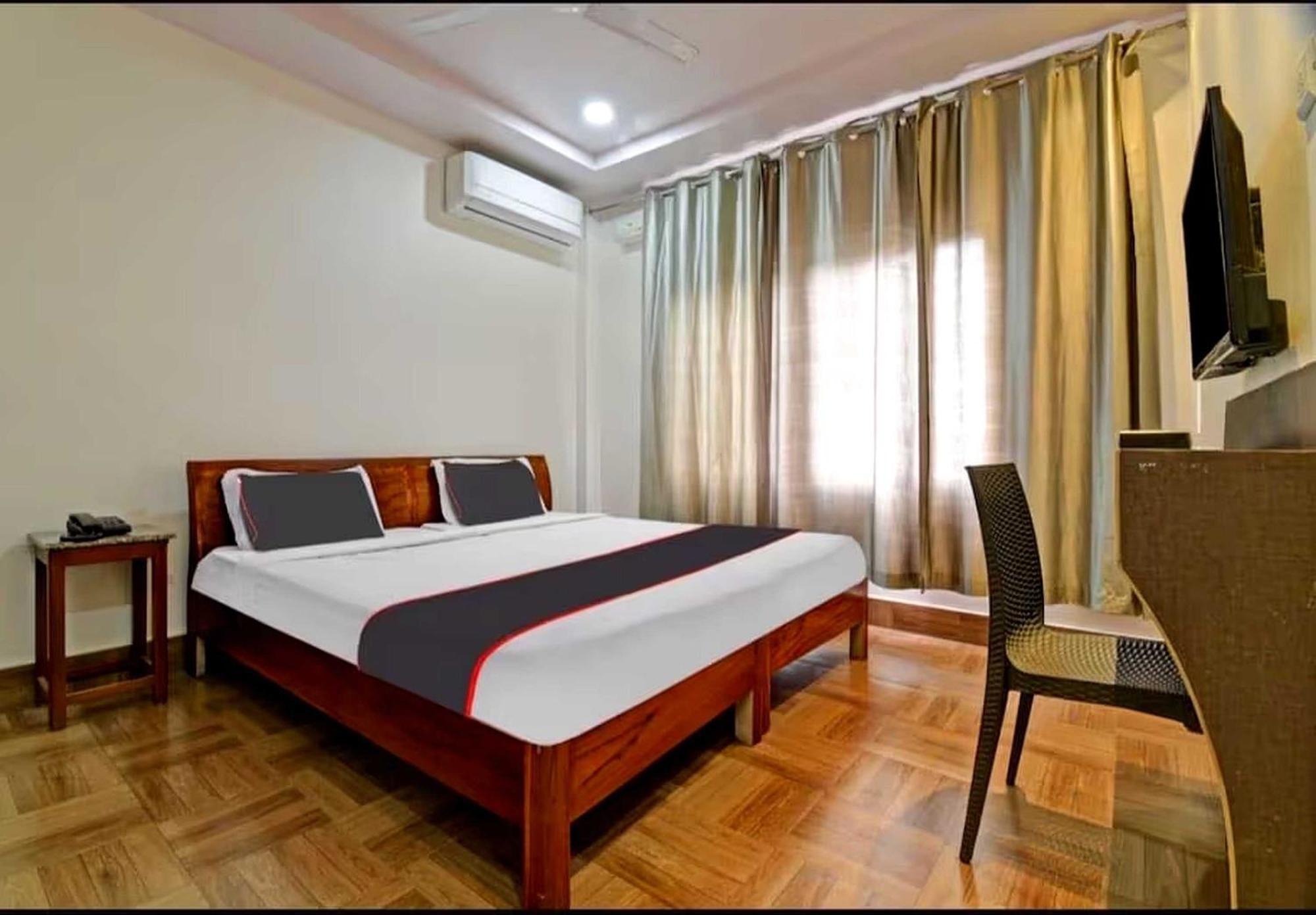 Capital O 26866 Megha Resort Jorhāt Exterior foto